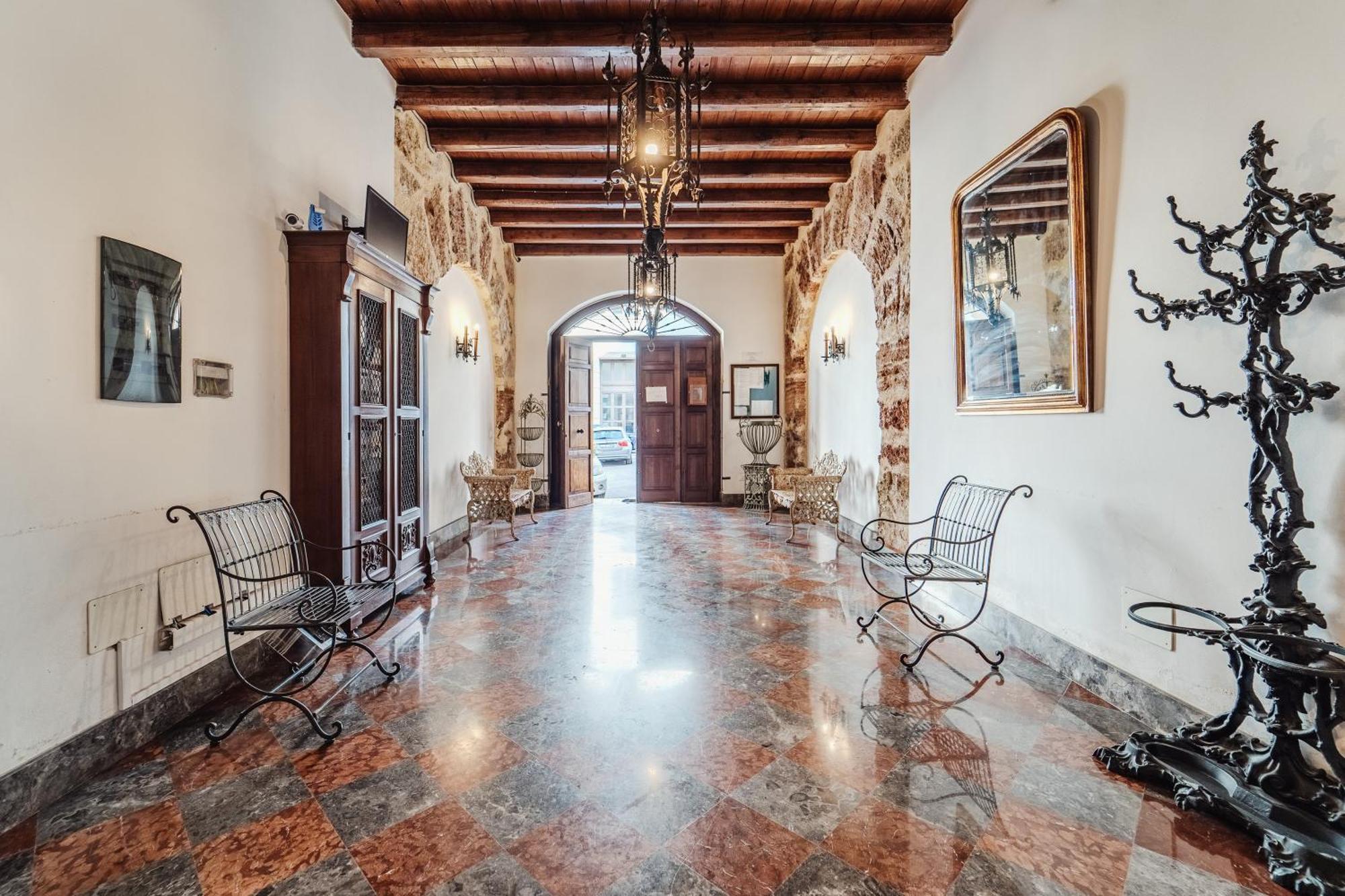 Dimora Degli Scalzi Apartment Palermo Ngoại thất bức ảnh